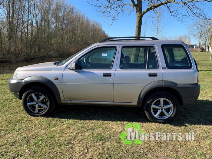 Landrover Freelander Hard Top 2.5 V-6 Sloopvoertuig (2002, Beige)