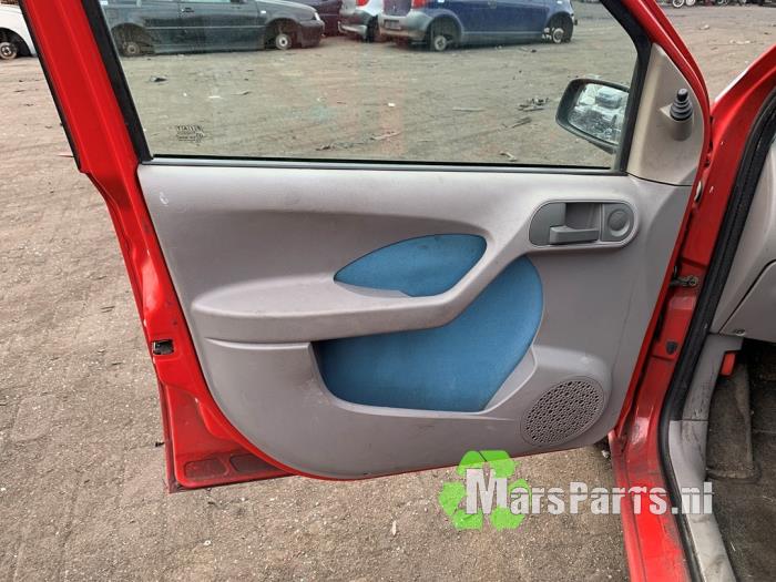 Fiat Panda 1.2 Fire Sloopvoertuig (2004, Rood)