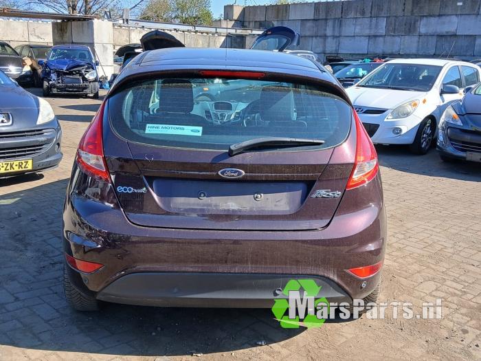 Ford Fiesta 6 1.6 TDCi 16V Sloopvoertuig (2010, Rood)