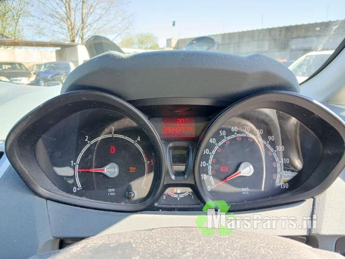 Ford Fiesta 6 1.6 TDCi 16V Sloopvoertuig (2010, Rood)