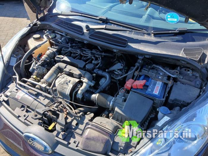 Ford Fiesta 6 1.6 TDCi 16V Sloopvoertuig (2010, Rood)