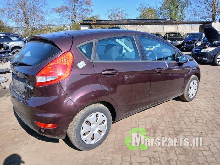 Ford Fiesta 6 1.6 TDCi 16V Sloopvoertuig (2010, Rood)