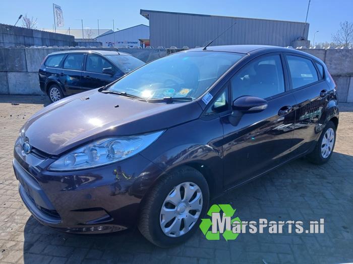 Ford Fiesta 6 1.6 TDCi 16V Sloopvoertuig (2010, Rood)