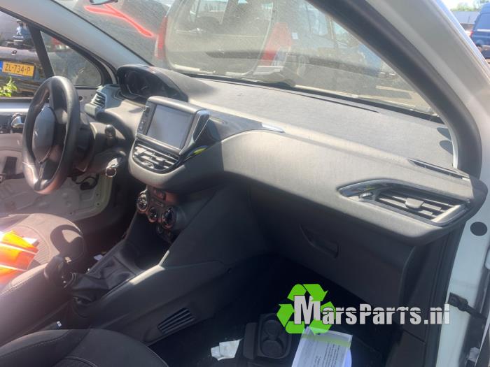 Peugeot 208 I 1.2 Vti 12V PureTech 82 Sloopvoertuig (2016, Wit)
