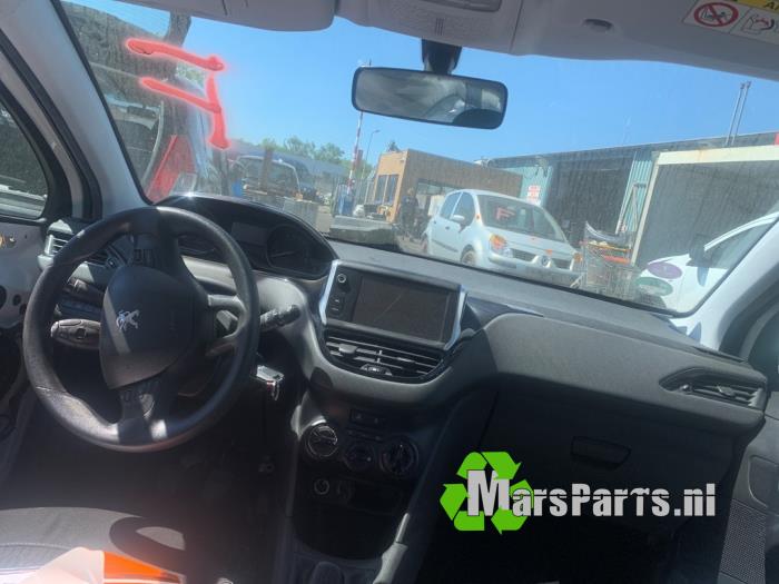 Peugeot 208 I 1.2 Vti 12V PureTech 82 Sloopvoertuig (2016, Wit)