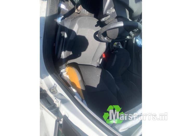 Peugeot 208 I 1.2 Vti 12V PureTech 82 Sloopvoertuig (2016, Wit)