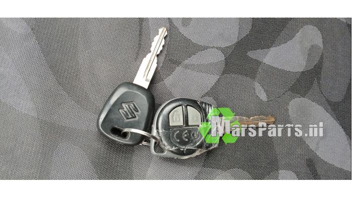 Suzuki Alto 1.0 12V Sloopvoertuig (2012, Zwart)