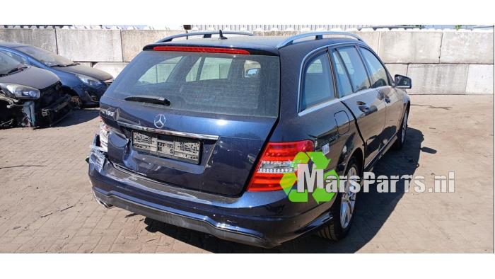 Mercedes C Estate 1.6 C-180 16V BlueEfficiency Sloopvoertuig (2014, Blauw)