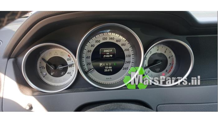 Mercedes C Estate 1.6 C-180 16V BlueEfficiency Sloopvoertuig (2014, Blauw)