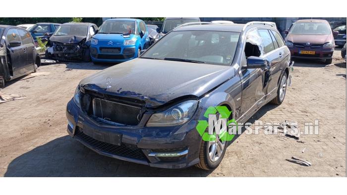 Mercedes C Estate 1.6 C-180 16V BlueEfficiency Sloopvoertuig (2014, Blauw)