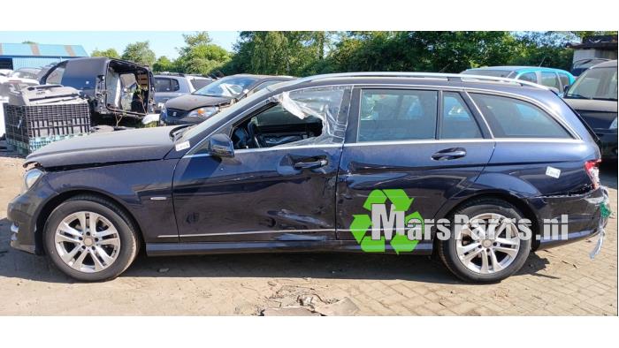 Mercedes C Estate 1.6 C-180 16V BlueEfficiency Sloopvoertuig (2014, Blauw)