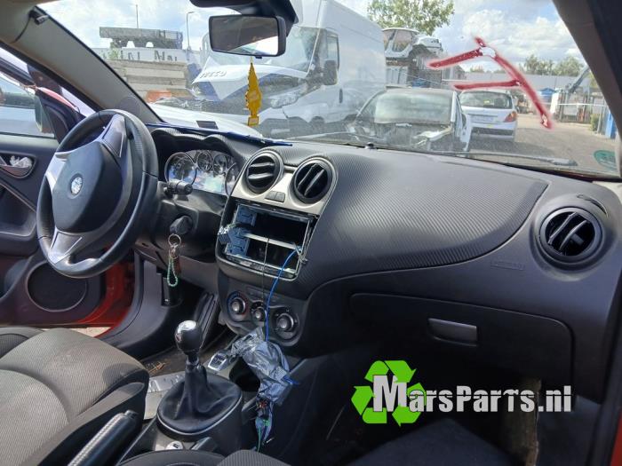 Alfa Romeo MiTo 1.3 JTDm 16V Sloopvoertuig (2009, Rood)