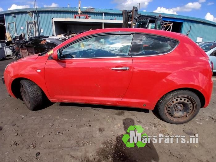 Alfa Romeo MiTo 1.3 JTDm 16V Sloopvoertuig (2009, Rood)