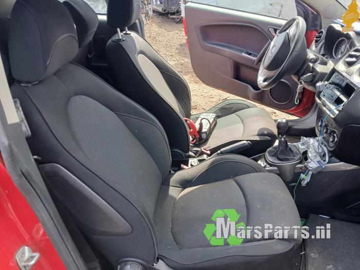 Alfa Romeo MiTo 1.3 JTDm 16V Sloopvoertuig (2009, Rood)