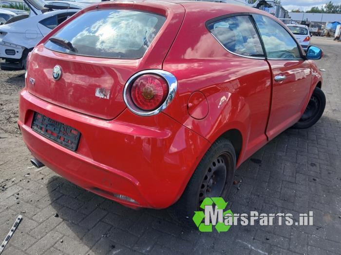 Alfa Romeo MiTo 1.3 JTDm 16V Sloopvoertuig (2009, Rood)