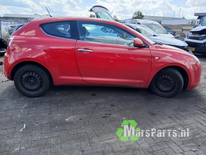 Alfa Romeo MiTo 1.3 JTDm 16V Sloopvoertuig (2009, Rood)