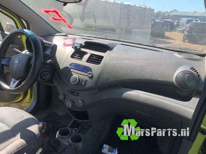 Chevrolet Spark 1.0 16V Bifuel Sloopvoertuig (2012, Groen)