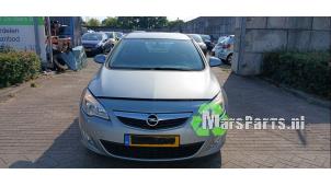 Opel Astra J 1.6 16V Ecotec  (Schade)