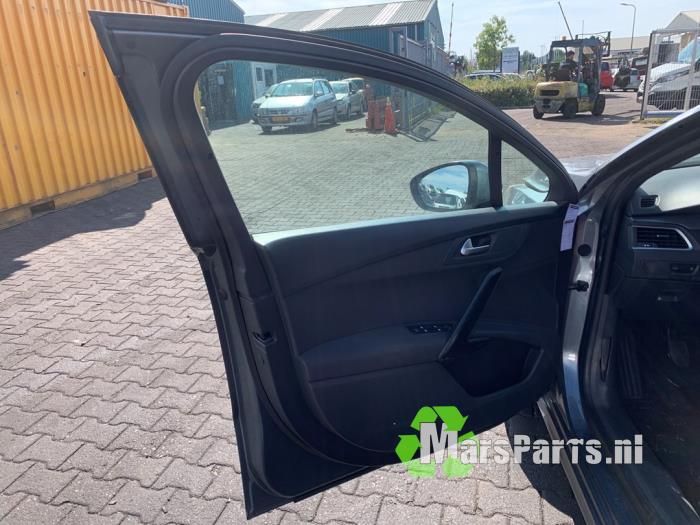 Peugeot 508 SW 1.6 THP 16V Sloopvoertuig (2011, Grijs)