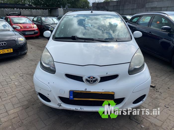 Toyota Aygo 1.0 12V VVT-i Sloopvoertuig (2010, Wit)