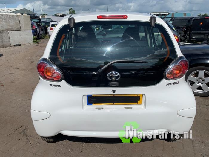 Toyota Aygo 1.0 12V VVT-i Sloopvoertuig (2010, Wit)