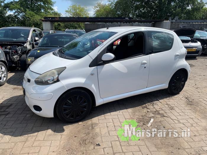 Toyota Aygo 1.0 12V VVT-i Sloopvoertuig (2010, Wit)