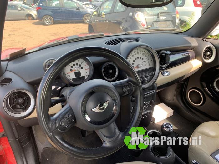 Mini Clubman 1.6 16V Cooper Sloopvoertuig (2011, Rood)