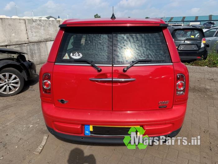 Mini Clubman 1.6 16V Cooper Sloopvoertuig (2011, Rood)