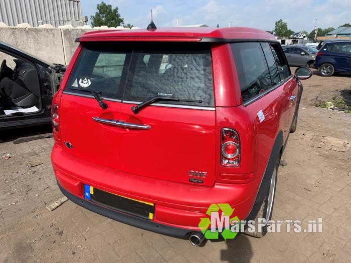 Mini Clubman 1.6 16V Cooper Sloopvoertuig (2011, Rood)