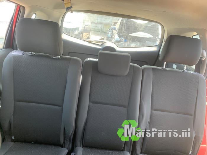 Toyota Corolla Verso 1.8 16V VVT-i Sloopvoertuig (2004, Rood)