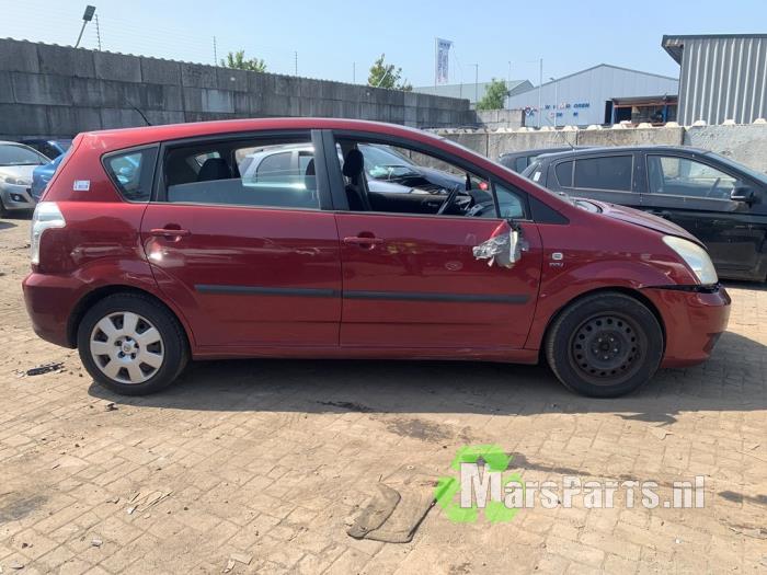 Toyota Corolla Verso 1.8 16V VVT-i Sloopvoertuig (2004, Rood)
