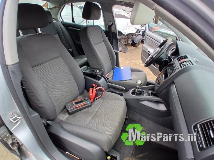 Volkswagen Jetta III 1.6 Sloopvoertuig (2006, Grijs)