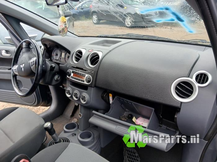 Mitsubishi Colt 1.3 16V Sloopvoertuig (2008, Grijs)