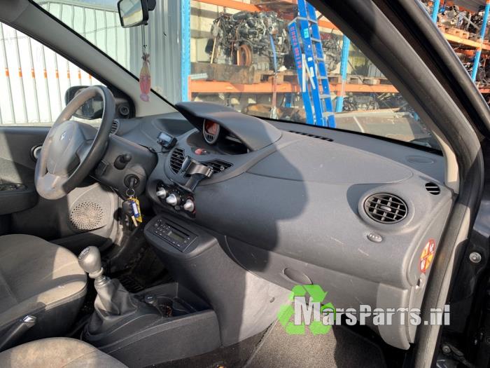 Renault Twingo II 1.2 16V Sloopvoertuig (2010, Zwart)