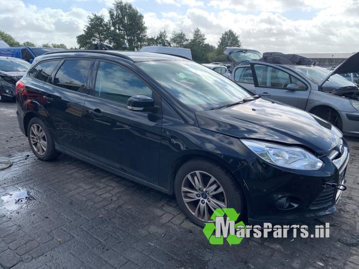Ford Focus 3 Wagon 1.0 Ti-VCT EcoBoost 12V 125 Sloopvoertuig (2013, Zwart)
