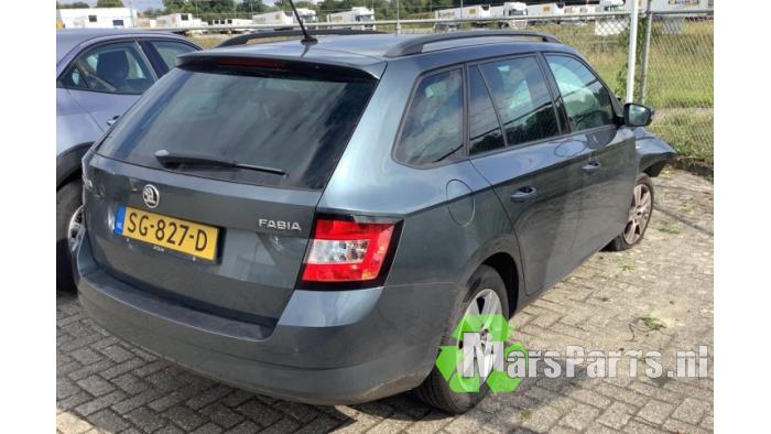 Skoda Fabia III Combi 1.0 TSI 12V Sloopvoertuig (2018, Grijs)