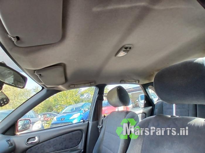 Toyota Corolla 1.6 16V VVT-i Sloopvoertuig (2001, Rood)