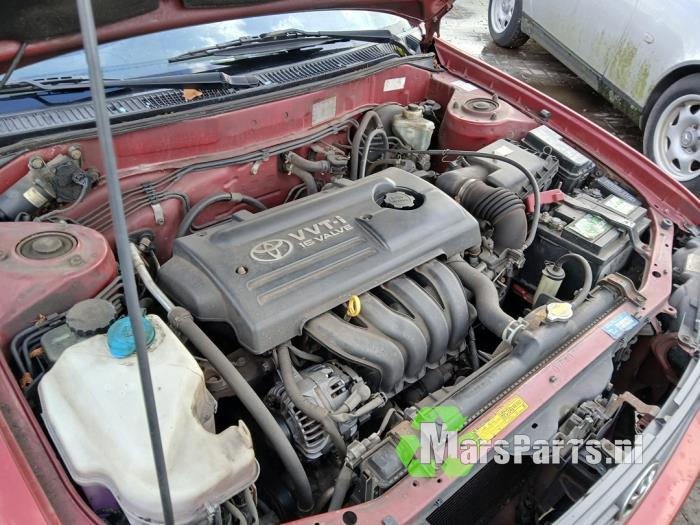 Toyota Corolla 1.6 16V VVT-i Sloopvoertuig (2001, Rood)