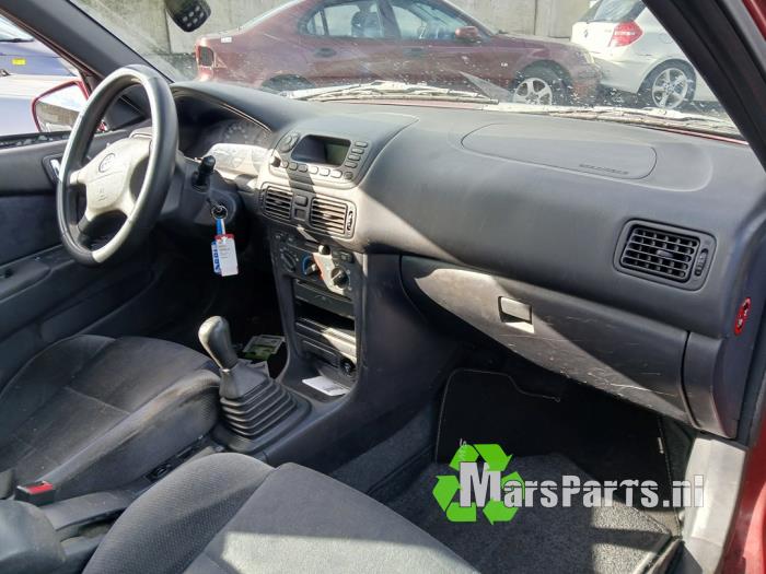 Toyota Corolla 1.6 16V VVT-i Sloopvoertuig (2001, Rood)