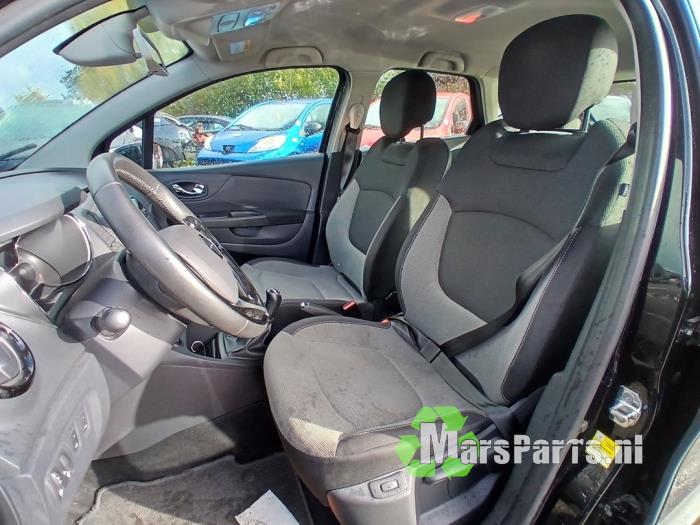 Renault Captur 0.9 Energy TCE 12V Sloopvoertuig (2016, Zwart)