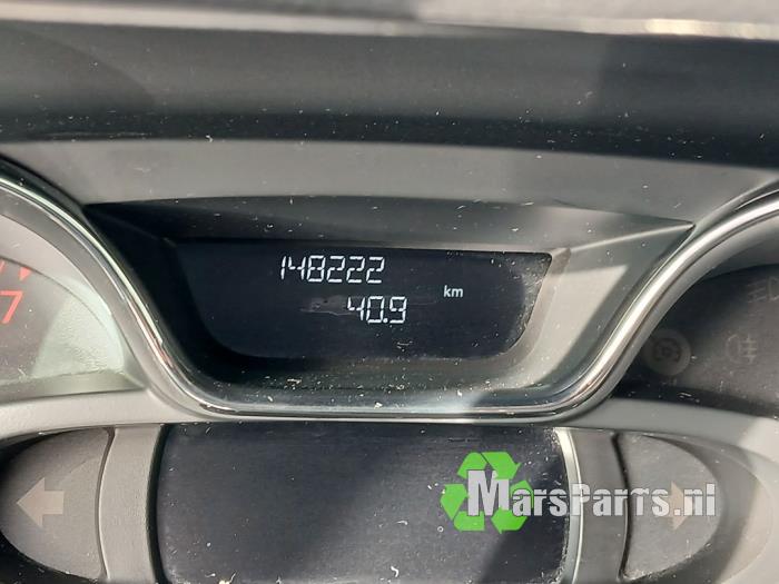 Renault Captur 0.9 Energy TCE 12V Sloopvoertuig (2016, Zwart)