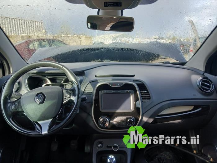Renault Captur 0.9 Energy TCE 12V Sloopvoertuig (2016, Zwart)