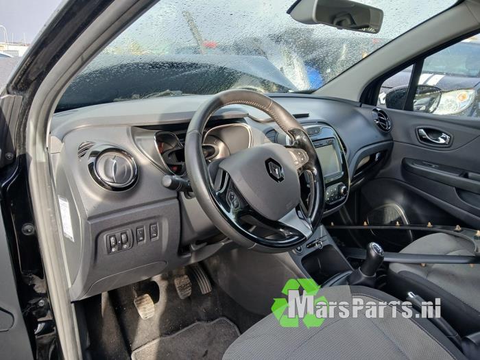 Renault Captur 0.9 Energy TCE 12V Sloopvoertuig (2016, Zwart)
