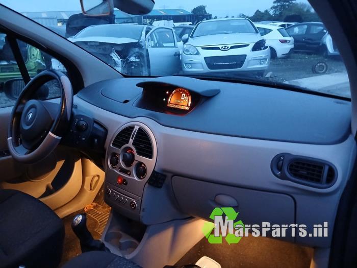 Renault Modus/Grand Modus 1.6 16V Sloopvoertuig (2005, Bruin)