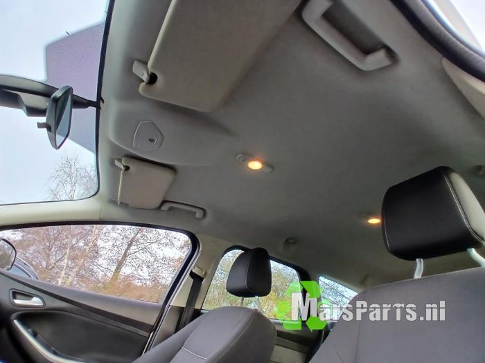 Ford Focus 3 Wagon 1.0 Ti-VCT EcoBoost 12V 100 Sloopvoertuig (2014, Wit)