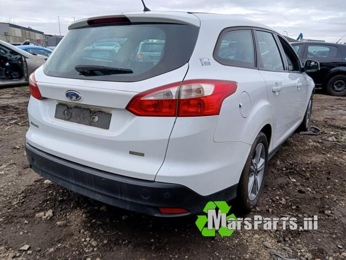 Ford Focus 3 Wagon 1.0 Ti-VCT EcoBoost 12V 100 Sloopvoertuig (2014, Wit)