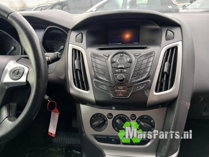 Ford Focus 3 Wagon 1.0 Ti-VCT EcoBoost 12V 100 Sloopvoertuig (2014, Wit)