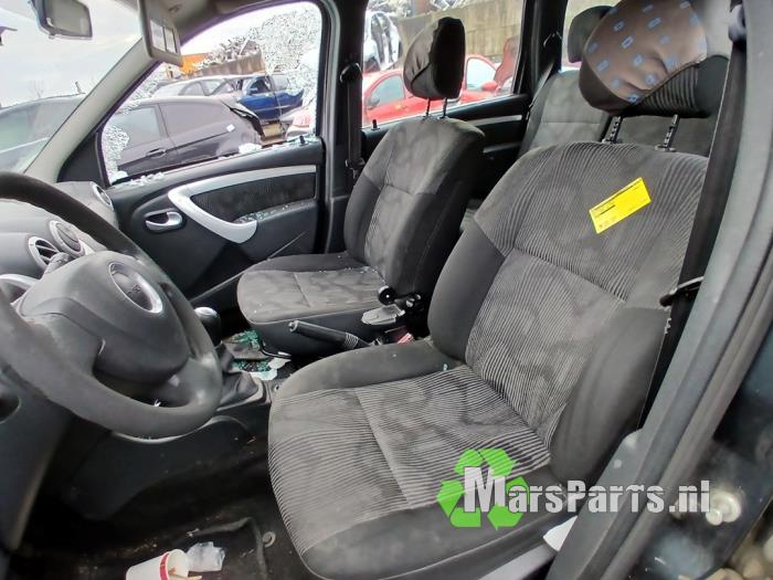 Dacia Logan MCV 1.6 16V Sloopvoertuig (2009, Grijs)