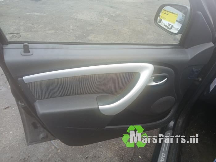 Dacia Logan MCV 1.6 16V Sloopvoertuig (2009, Grijs)