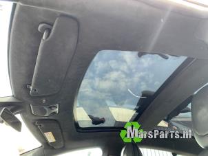 Tesla Model S 90D Sloopvoertuig (2017, Rood)